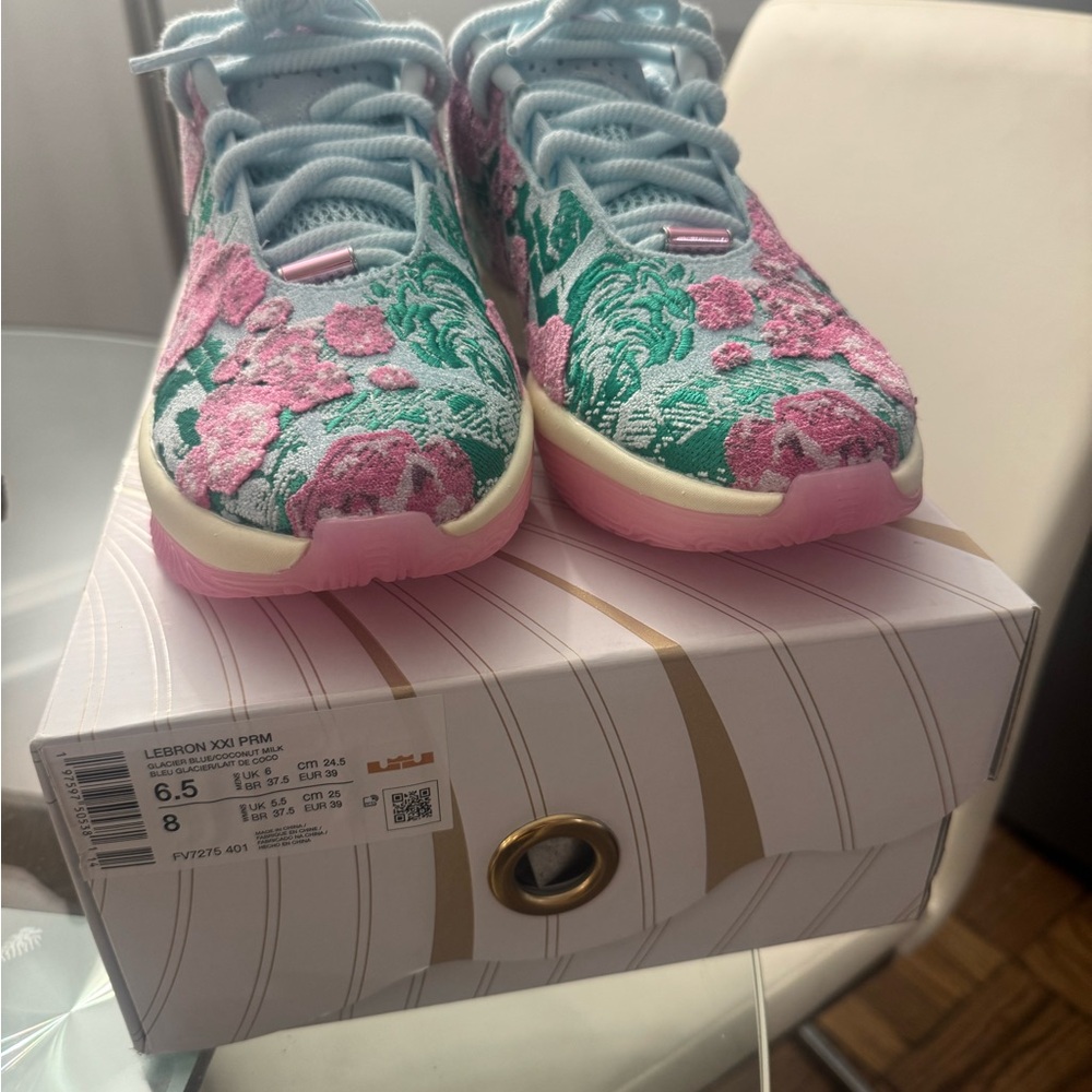 Nike LeBron XXI Premium Basketball Shoes